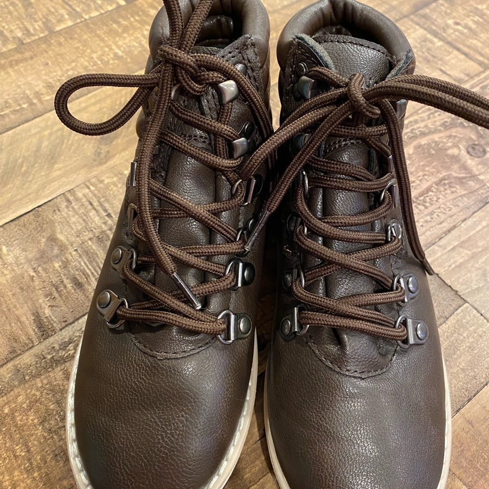Boy’s Nautica Boots